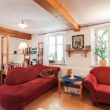 Cosy & Historic Ambience Apartment